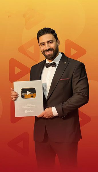 دریافت لوح نقره ای یوتیوب استاد سعید غفاری